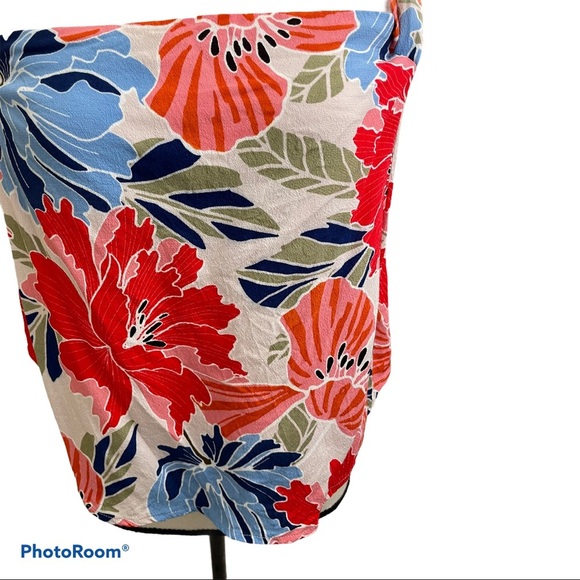 Astr the label off shoulder 100%viscose floral top size Medium.blouse - Picture 4 of 7